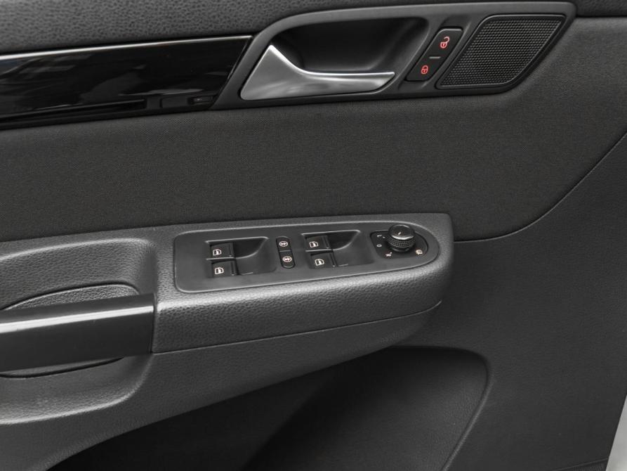 SEAT Alhambra II Рестайлинг Москва  - изображение 12