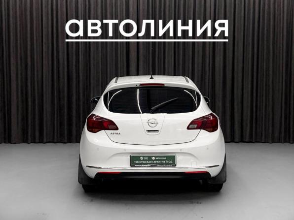 Opel Astra J Рестайлинг с пробегом 2014 года, цена 700 000 рублей, 150000 км, хэтчбек, Автокод Объявления