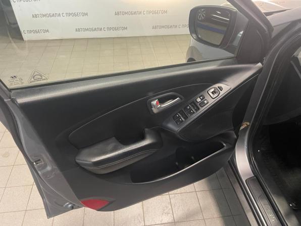 Hyundai ix35 I с пробегом 2013 года, цена 869 000 рублей, 207101 км, внедорожник, Автокод Объявления