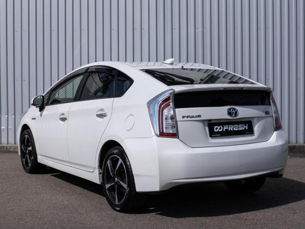 Toyota Prius III Рестайлинг (XW30) с пробегом 2012 года, цена 1 199 000 рублей, 282408 км, лифтбек, Автокод Объявления