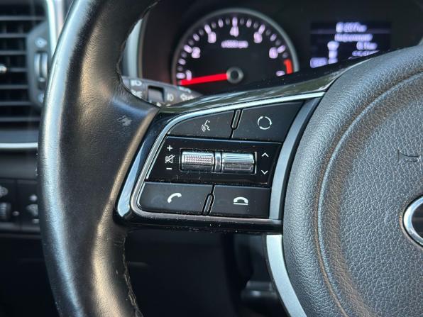 Kia Sportage IV Рестайлинг с пробегом 2021 года, цена 2 120 000 рублей, 122489 км, внедорожник, Автокод Объявления