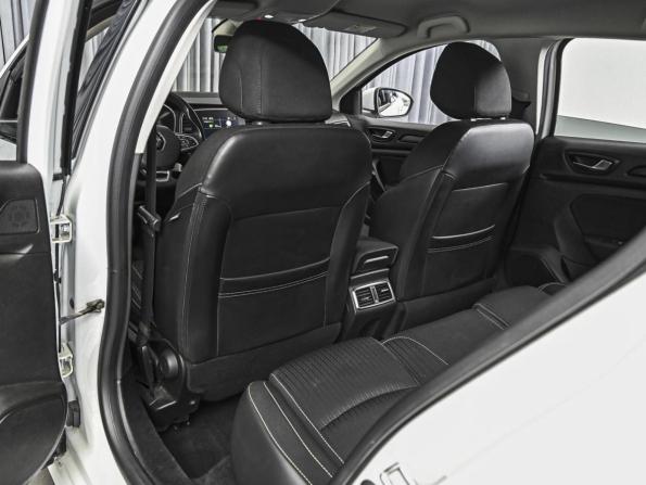 Renault Megane IV с пробегом 2018 года, цена 1 170 000 рублей, 280517 км, универсал, Автокод Объявления