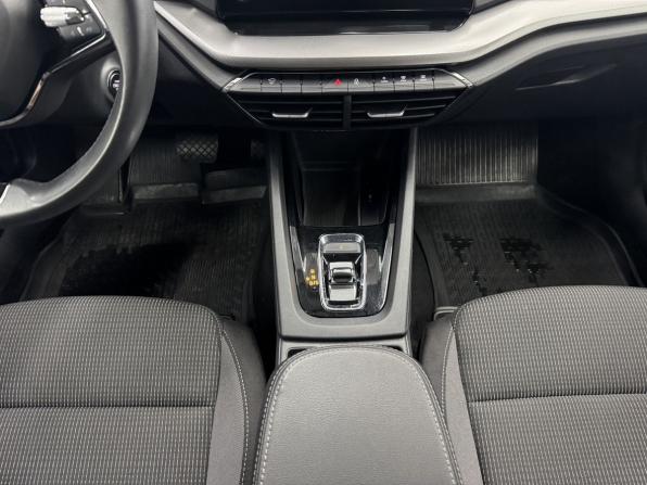 Skoda Octavia IV (A8) с пробегом 2021 года, цена 2 259 000 рублей, 89577 км, лифтбек, Автокод Объявления