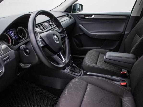 Skoda Rapid I Рестайлинг с пробегом 2018 года, цена 1 258 000 рублей, 63391 км, лифтбек, Автокод Объявления