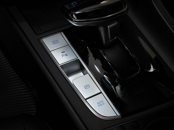 Hyundai Elantra VII (CN7) с пробегом 2023 года, цена 2 148 000 рублей, 28000 км, седан, Автокод Объявления