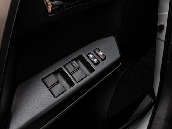 Toyota RAV4 IV (XA40) Рестайлинг с пробегом 2019 года, цена 3 270 000 рублей, 112916 км, внедорожник, Автокод Объявления