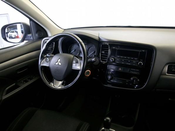 Mitsubishi Outlander III Рестайлинг 2 с пробегом 2016 года, цена 1 699 000 рублей, 98541 км, внедорожник, Автокод Объявления
