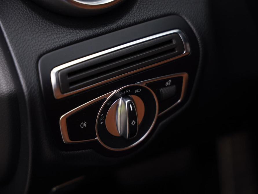 Mercedes-Benz C-Класс IV (W205) Рестайлинг Санкт-Петербург  - изображение 23