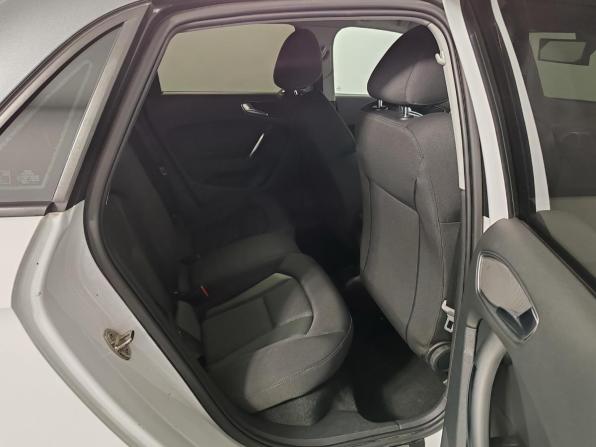 Audi A1 I (8X) с пробегом 2014 года, цена 1 220 000 рублей, 148694 км, хэтчбек, Автокод Объявления