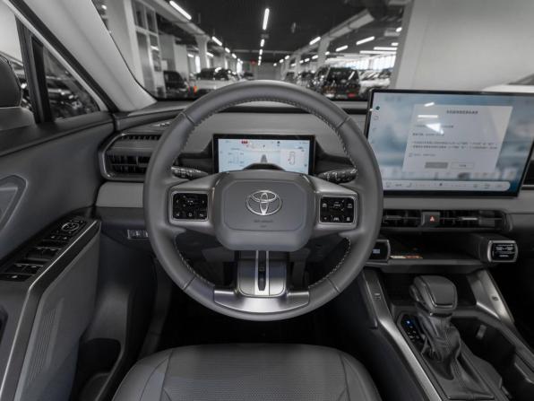 Toyota RAV4 VI (XA60) с пробегом 2026 года, цена 4 200 000 рублей, 12 км, внедорожник, Автокод Объявления