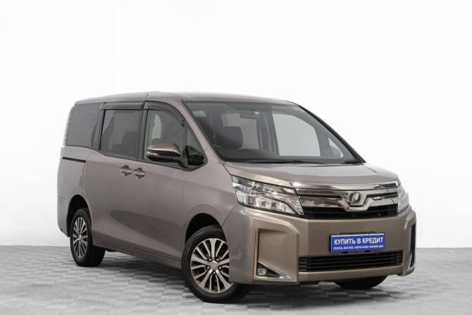 Toyota Voxy III (R80) Рестайлинг с пробегом 2018 года, цена 2 099 000 рублей, 147000 км, минивэн, Автокод Объявления