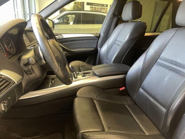 BMW X5 II (E70) Рестайлинг с пробегом 2013 года, цена 2 080 000 рублей, 182000 км, внедорожник, Автокод Объявления