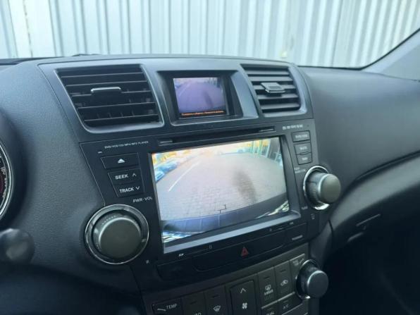 Toyota Highlander II (XU40) Рестайлинг с пробегом 2012 года, цена 1 745 000 рублей, 356283 км, внедорожник, Автокод Объявления