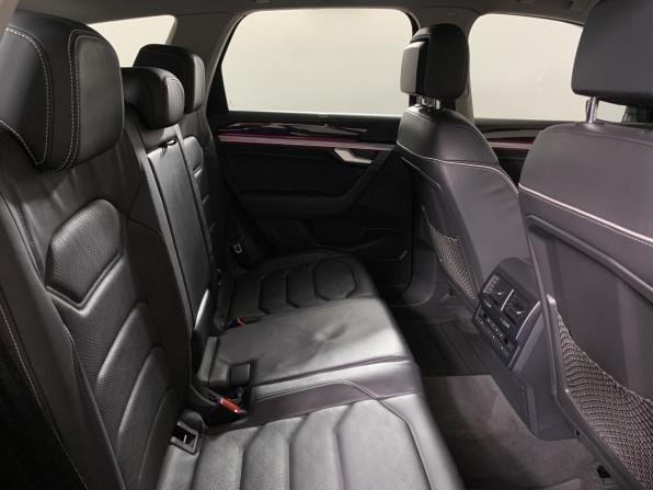 Volkswagen Touareg III с пробегом 2019 года, цена 4 559 000 рублей, 128687 км, внедорожник, Автокод Объявления