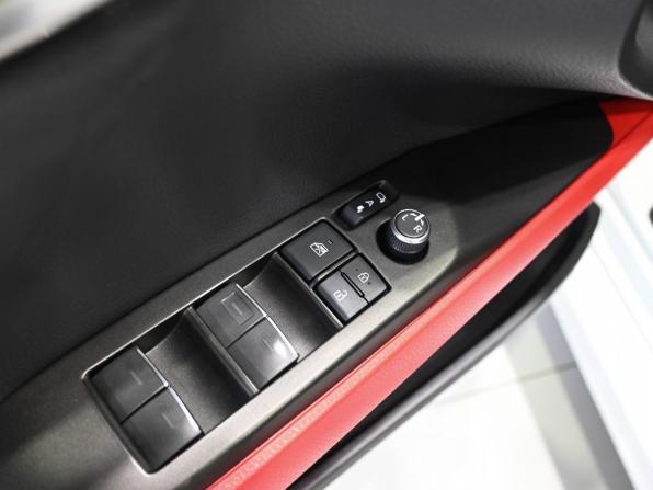 Toyota Camry VIII (XV70) Рестайлинг с пробегом 2022 года, цена 3 389 900 рублей, 50121 км, седан, Автокод Объявления