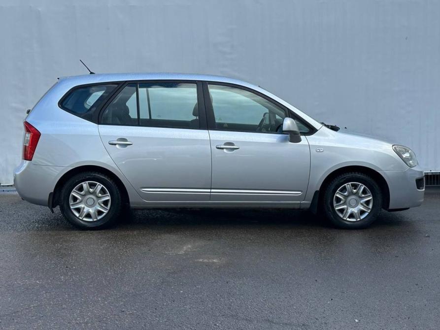Kia Carens II (UN) Москва  - изображение 4