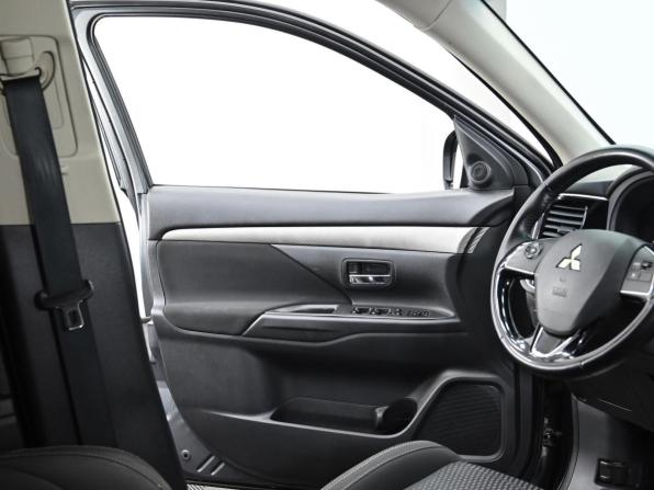 Mitsubishi Outlander III Рестайлинг 3 с пробегом 2018 года, цена 1 549 000 рублей, 148000 км, внедорожник, Автокод Объявления