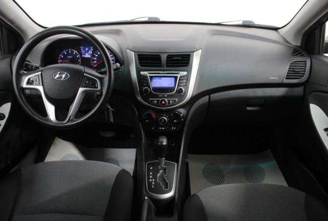 Hyundai Solaris I с пробегом 2012 года, цена 920 000 рублей, 125533 км, хэтчбек, Автокод Объявления