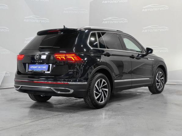 Volkswagen Tiguan II с пробегом 2021 года, цена 3 300 000 рублей, 15000 км, внедорожник, Автокод Объявления