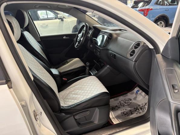 Volkswagen Tiguan I Рестайлинг с пробегом 2011 года, цена 1 049 000 рублей, 238311 км, внедорожник, Автокод Объявления