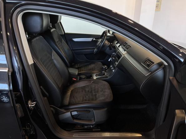 Volkswagen Passat B7 с пробегом 2012 года, цена 1 365 000 рублей, 240051 км, седан, Автокод Объявления