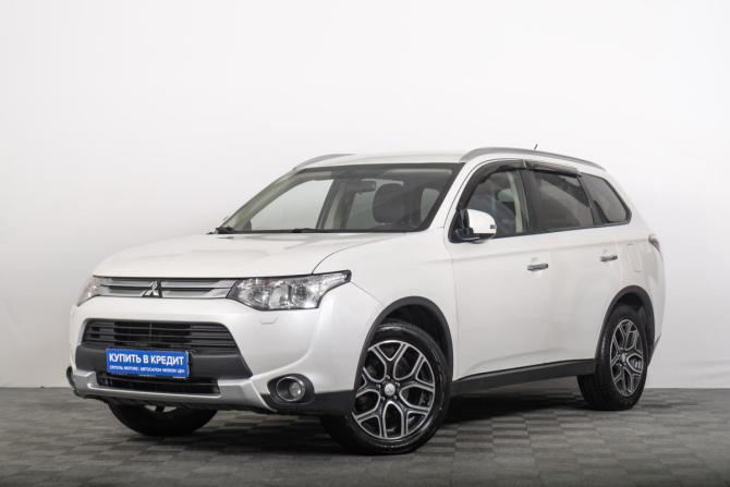 Mitsubishi Outlander III Рестайлинг с пробегом 2014 года, цена 1 699 000 рублей, 216000 км, внедорожник, Автокод Объявления