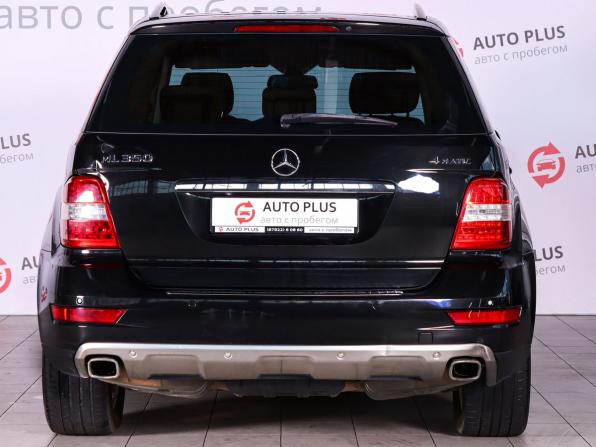 Mercedes-Benz M-Класс II (W164) Рестайлинг с пробегом 2010 года, цена 1 300 000 рублей, 177126 км, внедорожник, Автокод Объявления