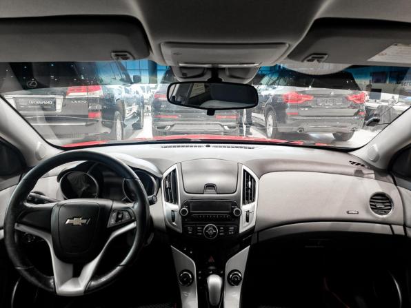 Chevrolet Cruze I Рестайлинг с пробегом 2014 года, цена 580 000 рублей, 300133 км, седан, Автокод Объявления