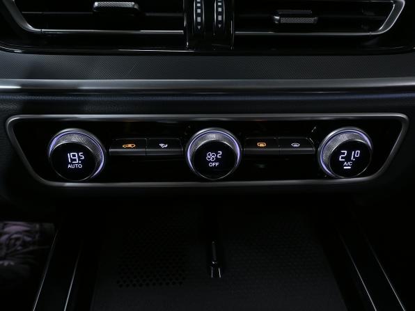 Hongqi HS5 I Рестайлинг с пробегом 2024 года, цена 3 540 000 рублей, 8350 км, внедорожник, Автокод Объявления
