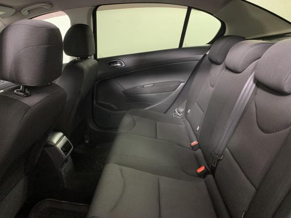 Peugeot 408 I с пробегом 2013 года, цена 368 000 рублей, 380799 км, седан, Автокод Объявления