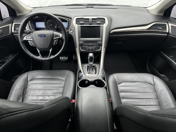 Ford Fusion (North America) II Рестайлинг с пробегом 2016 года, цена 1 330 000 рублей, 327543 км, седан, Автокод Объявления