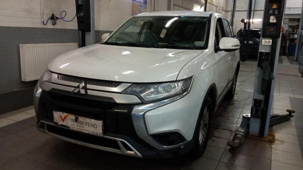 Mitsubishi Outlander III Рестайлинг 3 Санкт-Петербург  - изображение 1
