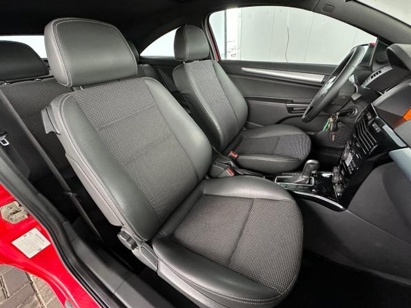 Opel Astra H Рестайлинг с пробегом 2009 года, цена 700 000 рублей, 145000 км, хэтчбек, Автокод Объявления
