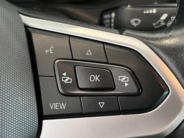 Volkswagen Polo VI с пробегом 2021 года, цена 1 650 000 рублей, 110539 км, лифтбек, Автокод Объявления