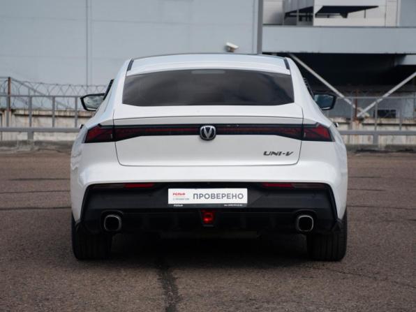 Changan UNI-V I с пробегом 2023 года, цена 2 368 000 рублей, 52718 км, лифтбек, Автокод Объявления