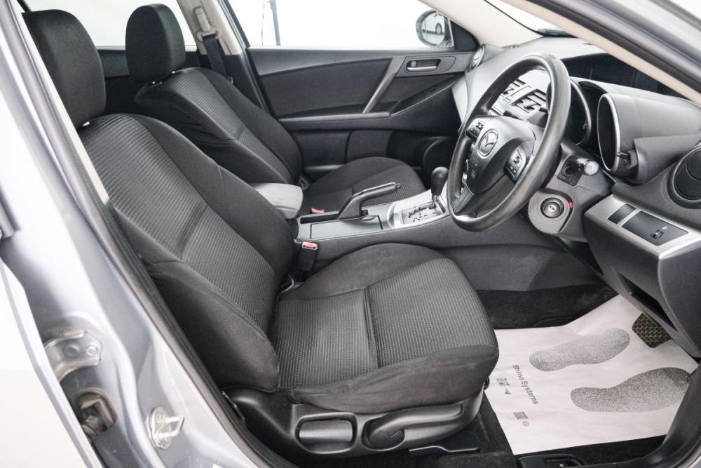 Mazda Axela II Красноярск  - изображение 8