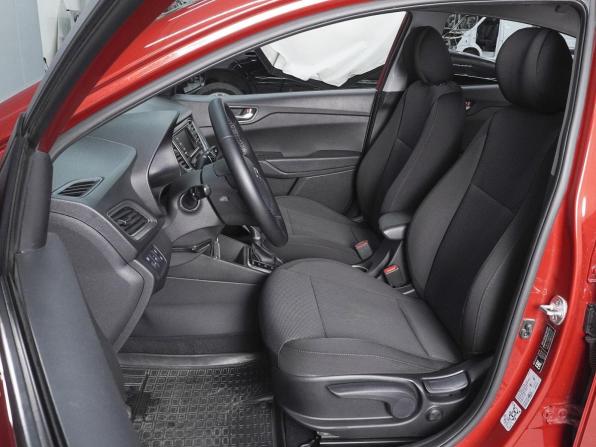 Hyundai Solaris II Рестайлинг с пробегом 2021 года, цена 1 270 000 рублей, 107465 км, седан, Автокод Объявления
