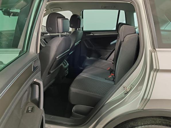 Volkswagen Tiguan II с пробегом 2018 года, цена 2 649 000 рублей, 92928 км, внедорожник, Автокод Объявления