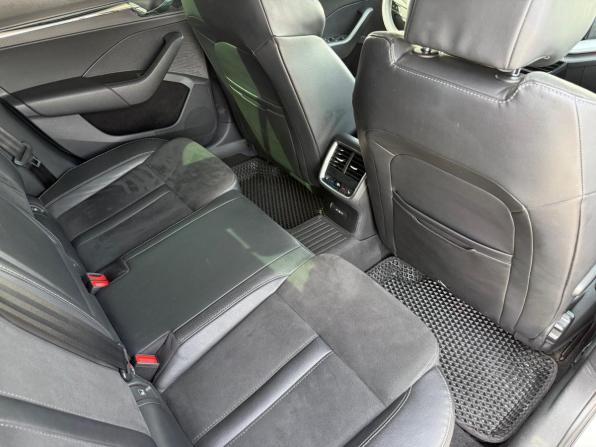 Skoda Octavia IV (A8) с пробегом 2021 года, цена 2 725 000 рублей, 92000 км, лифтбек, Автокод Объявления