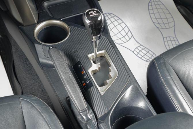 Toyota RAV4 IV (XA40) с пробегом 2013 года, цена 1 899 000 рублей, 180645 км, внедорожник, Автокод Объявления