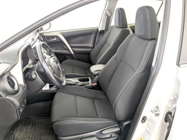 Toyota RAV4 IV (XA40) Рестайлинг с пробегом 2015 года, цена 2 250 000 рублей, 111772 км, внедорожник, Автокод Объявления