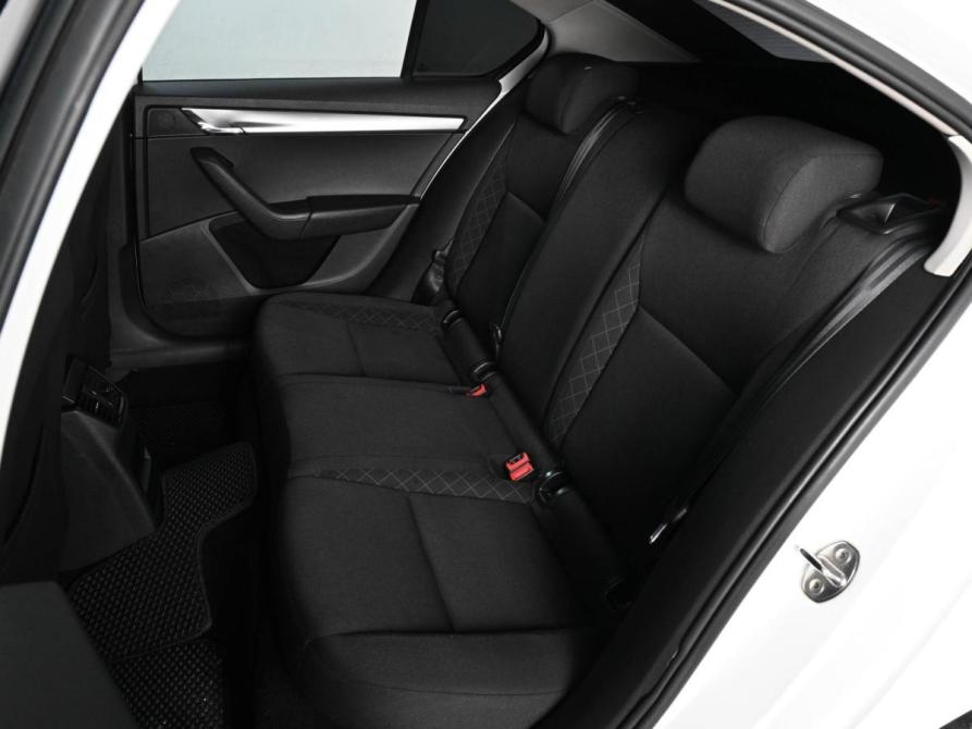 Skoda Octavia III (A7) Рестайлинг Ростов-на-Дону  - изображение 9