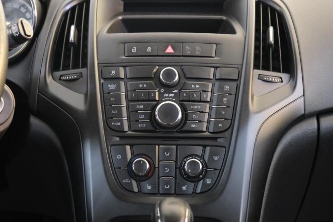 Opel Astra J с пробегом 2012 года, цена 879 000 рублей, 109000 км, хэтчбек, Автокод Объявления