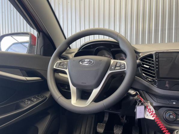 Lada (ВАЗ) Vesta I с пробегом 2022 года, цена 997 000 рублей, 169185 км, универсал, Автокод Объявления