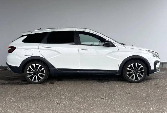 Lada (ВАЗ) Vesta I Рестайлинг (NG) с пробегом 2025 года, цена 1 595 000 рублей, 13773 км, универсал, Автокод Объявления