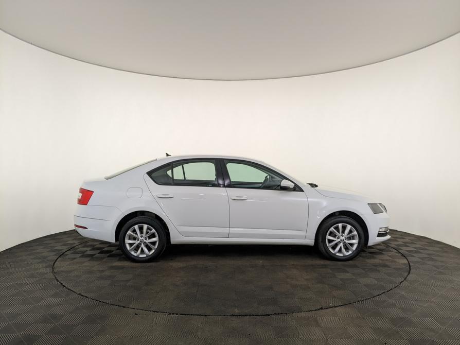 Skoda Octavia III (A7) Рестайлинг Москва  - изображение 4