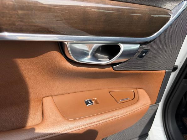 Volvo S90 II с пробегом 2017 года, цена 2 495 000 рублей, 133000 км, седан, Автокод Объявления