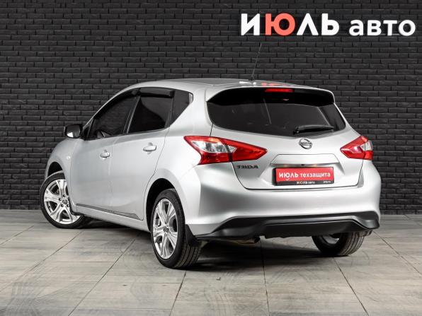Nissan Tiida II с пробегом 2015 года, цена 1 100 000 рублей, 181593 км, хэтчбек, Автокод Объявления
