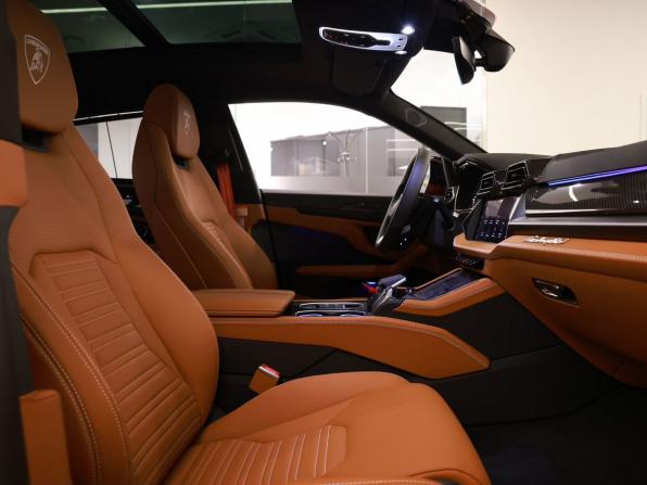 Lamborghini Urus I Рестайлинг с пробегом 2025 года, цена 43 000 000 рублей, 82 км, внедорожник, Автокод Объявления