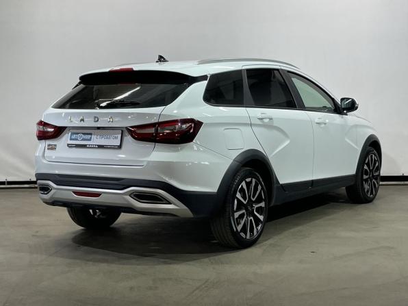 Lada (ВАЗ) Vesta I Рестайлинг (NG) с пробегом 2024 года, цена 1 446 000 рублей, 43506 км, универсал, Автокод Объявления